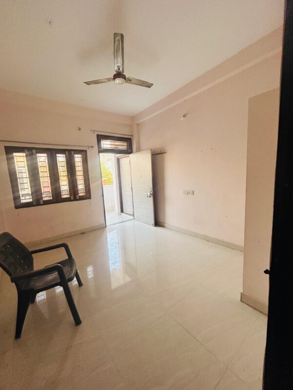 1 BHK in Sanjeev nagar (near Lalghati ) Rn141