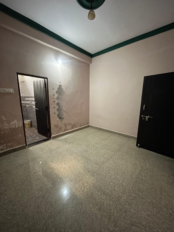 1 RK in Dwarka dham colony Rn143