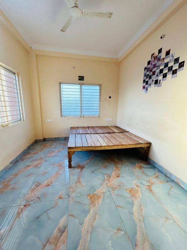 Fully Independent 2 BHK at Minaal Rn149