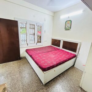 Rn-175 Flat in Indrapuri